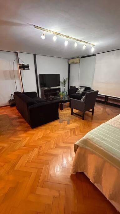 Gym Parrilla Piscina Comodo Subte Parque Patricios Apartment *